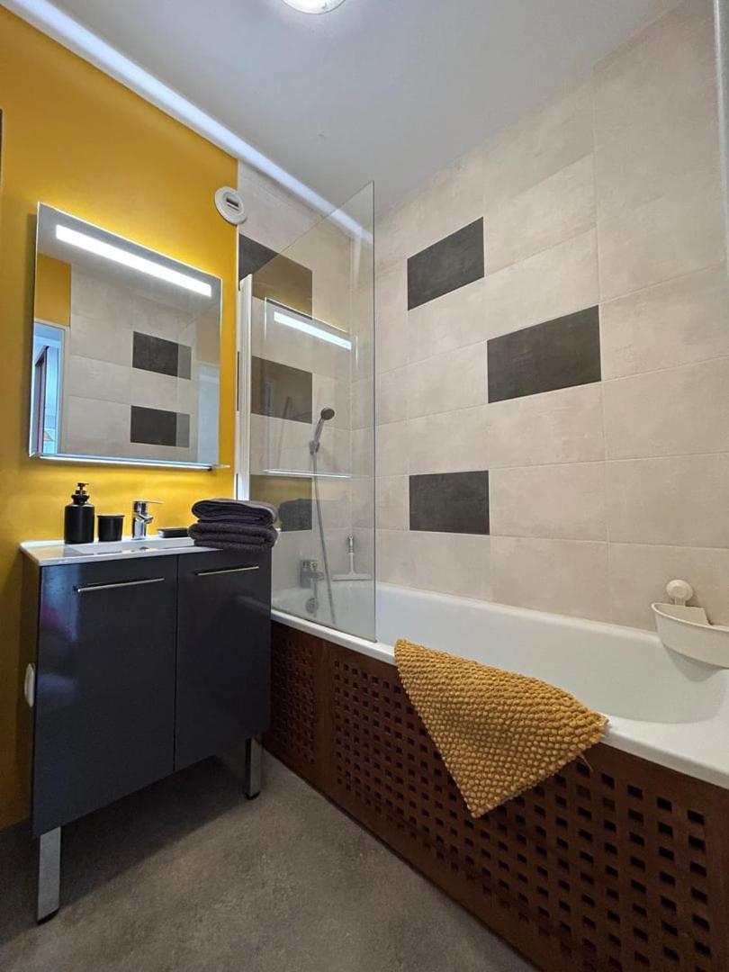 The Belvedere: City Centre With Magnificent Views Apartment Poitiers Exterior foto