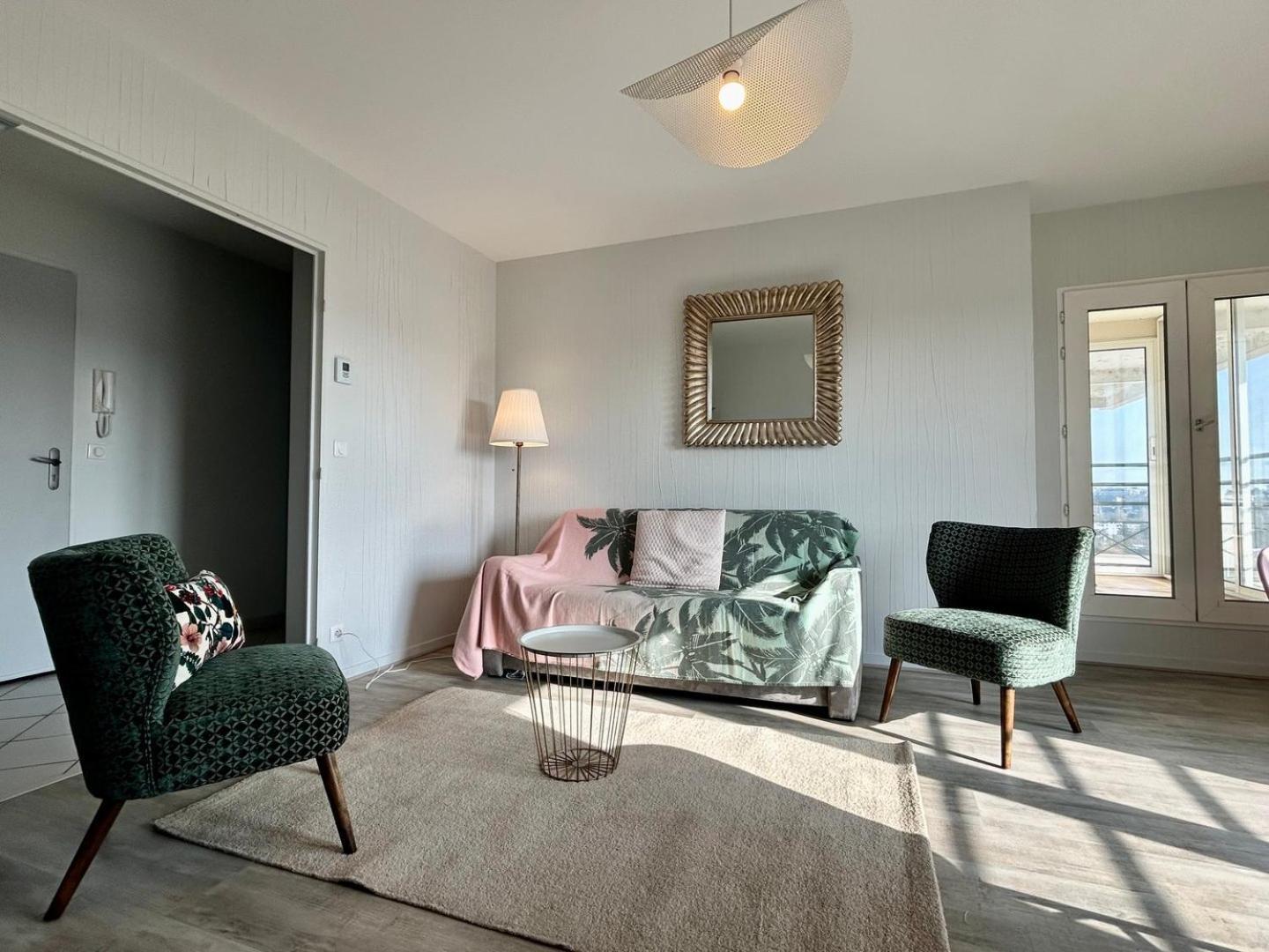 The Belvedere: City Centre With Magnificent Views Apartment Poitiers Exterior foto